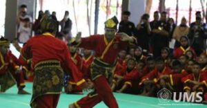 Read more about the article Pesilat Pelajar Se-Jawa Tengah Ikuti Kejuaraan Tapak Suci di GOR UMS