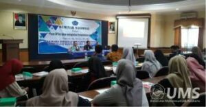 Read more about the article Seminar Nasional Prodi PPKn: Kenalkan Peran AP3KnI dalam Mencapai Profesionalisme Guru