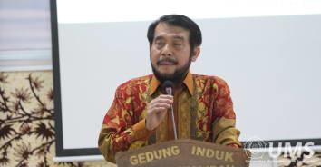 Read more about the article Ketua MK Buka Kompetisi Peradilan Semu Konstitusi Tingkat Nasional di UMS