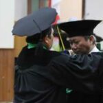 Read more about the article Rektor UMS Dikukuhkan jadi Guru Besar Pendidikan, Paparkan Pengembangan SDM Pendidik Berbasis CPD pada Era Disrupsi