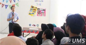 Read more about the article Tingkatkan Kualitas Lulusan, UMS Dorong Mahasiswa Studi ke Luar Negeri