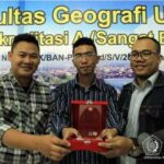 Read more about the article UMS Taklukan 11 Perguruan Tinggi Bergengsi Indonesia di Ajang OSM