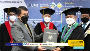 Read more about the article Sekolah Pascasarjana UMS Kembali Luluskan 3 Doktor Baru