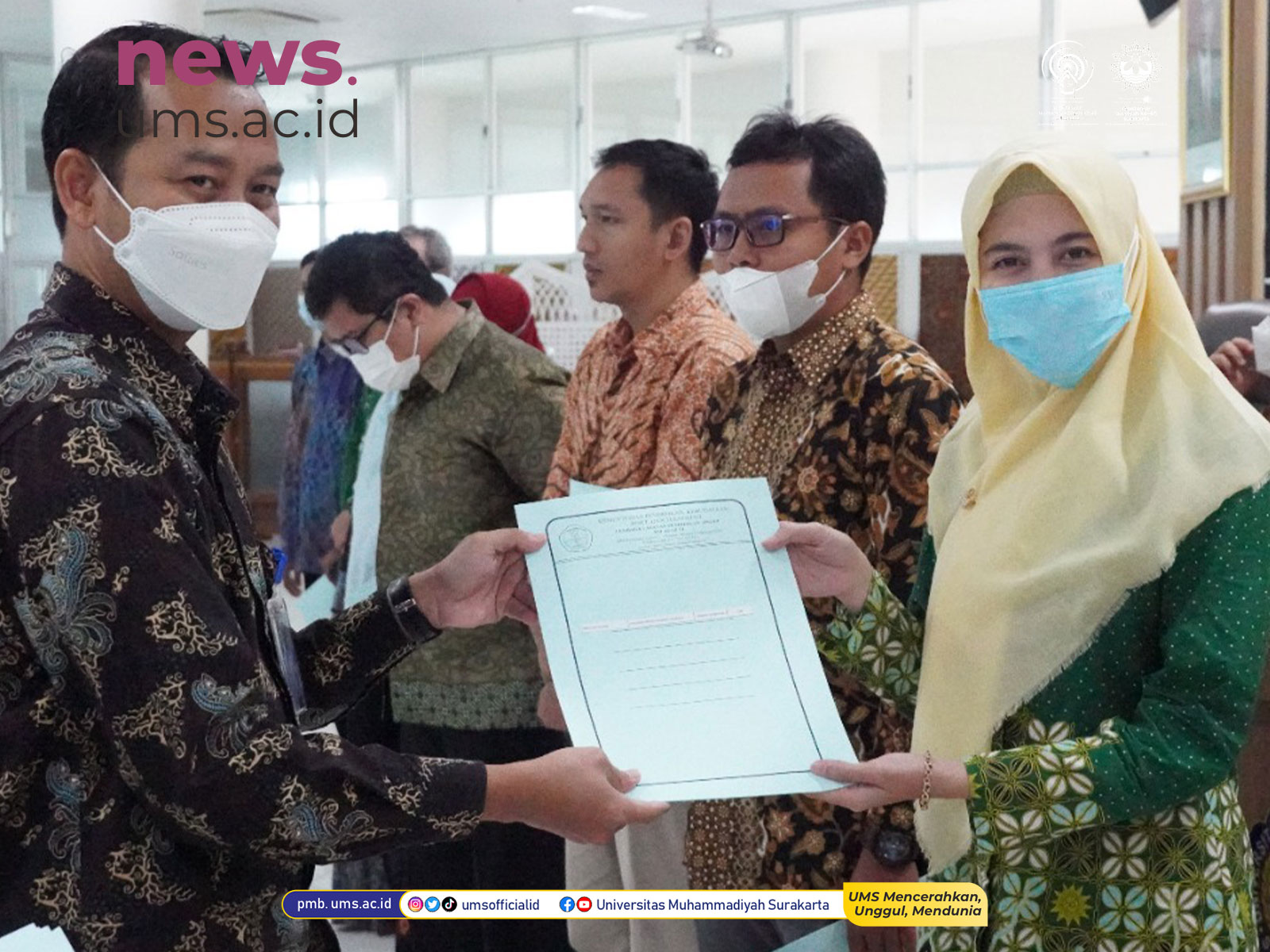 Read more about the article Penyerahan SK Jabatan Fungsional dan Kenaikan Pangkat Dosen