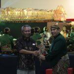 Read more about the article Meneladani Nilai-Nilai Kepemimpinan Lakon Wahyu Cakraningrat