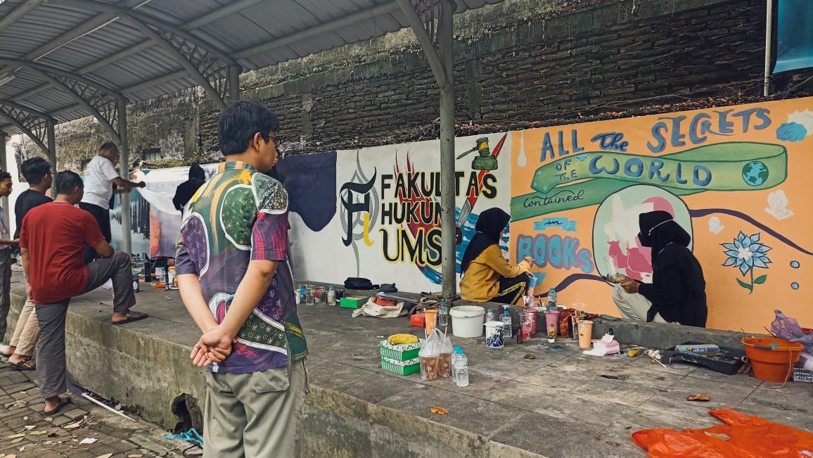 Read more about the article Wadahi Kreativitas Mahasiswa, Biro Kemahasiswaan UMS Gelar Lomba Mural