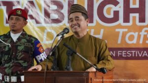 Read more about the article Tabligh Akbar Pondok Shabran UMS, Ketua PWM Jateng Terangkan Mengenai Fikih Islam yang Disesuaikan dengan Ruang dan Waktu