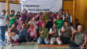 Read more about the article Tingkatkan Produk Halal, Pusat Studi Halal UMS Dampingi UMKM di Wonogiri
