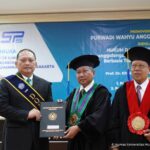 Read more about the article Kombespol Purwadi Wahyu Anggoro Resmi Menyandang Gelar Doktor di UMS