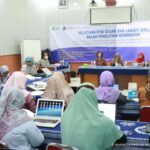 Read more about the article Merespon Perkembangan IPTEKS, FIK UMS Adakan Pelatihan Etik Dasar dan Lanjut pada Penelitian Kesehatan