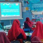 Read more about the article Dosen UMS Latih Guru TK Aisyiyah di Kartasura Cara Mendeteksi Pertumbuhan dan Perkembangan Perilaku Anak