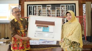 Read more about the article Jaga Identitas Kampung Batik Kauman Solo, Tim Dosen Arsitektur UMS Usulkan Desain Fasad Rumah