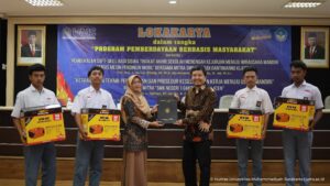 Read more about the article Tim Dosen UMS Bekali Keterampilan Siswa SMK Berbudi Gantiwarno Klaten di Era Industri 4.0