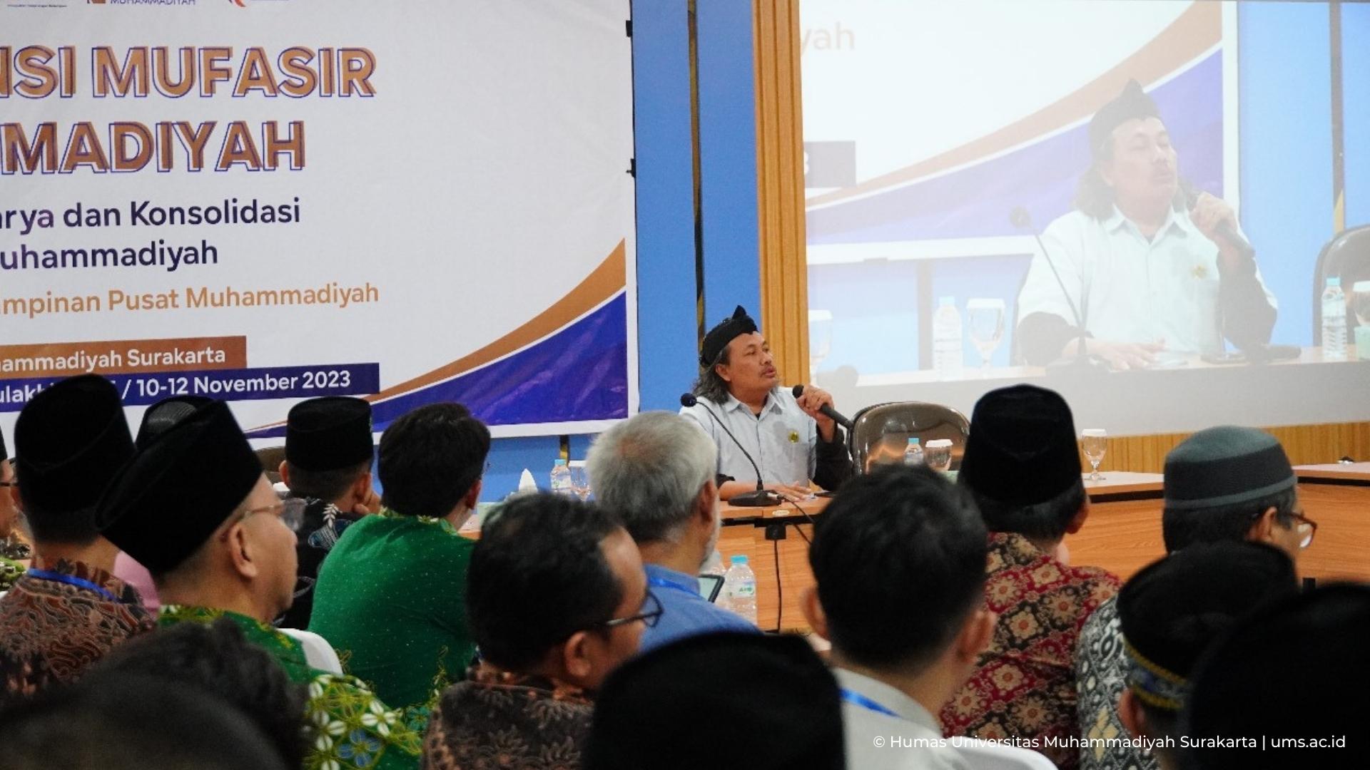 Read more about the article Bacakan Puisi di Depan Peserta Konferensi Mufasir Muhammadiyah, Kiai Cepu Sampaikan Makna Mendalam