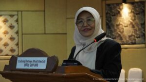 Read more about the article Kembangkan Program Mentoring Kepala Sekolah, Endang Rahayu Raih Gelar Doktor