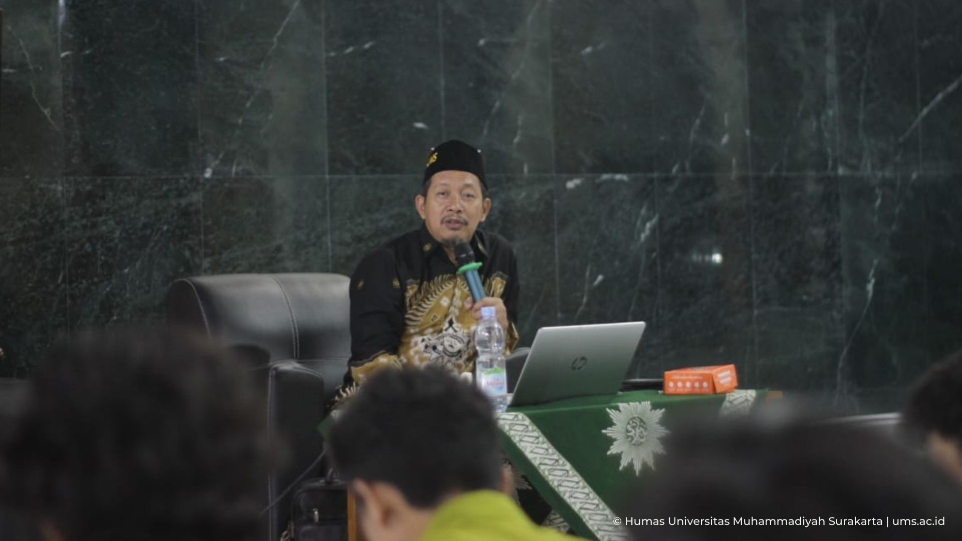 Read more about the article Perkuat Dakwah, Pejuang Masjid UMS Simak Materi Kepemimpinan dan Manajemen Media Sosial