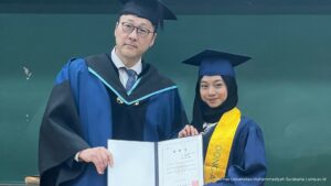 Read more about the article Kisah Menarik Mahasiswa Double Degree Ilkom UMS Lulus Dong-A University
