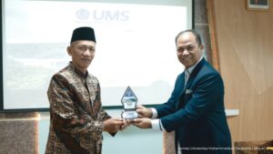 Read more about the article Pondok Pesantren Modern Al-Madinah Lampung Timur Kunjungi UMS, Harapkan Santri Dapat Wawasan Tentang Perguruan Tinggi