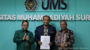 Read more about the article UMS Terima 3 SK dan 4 Penghargaan Sekaligus dari LLDIKTI Wilayah VI
