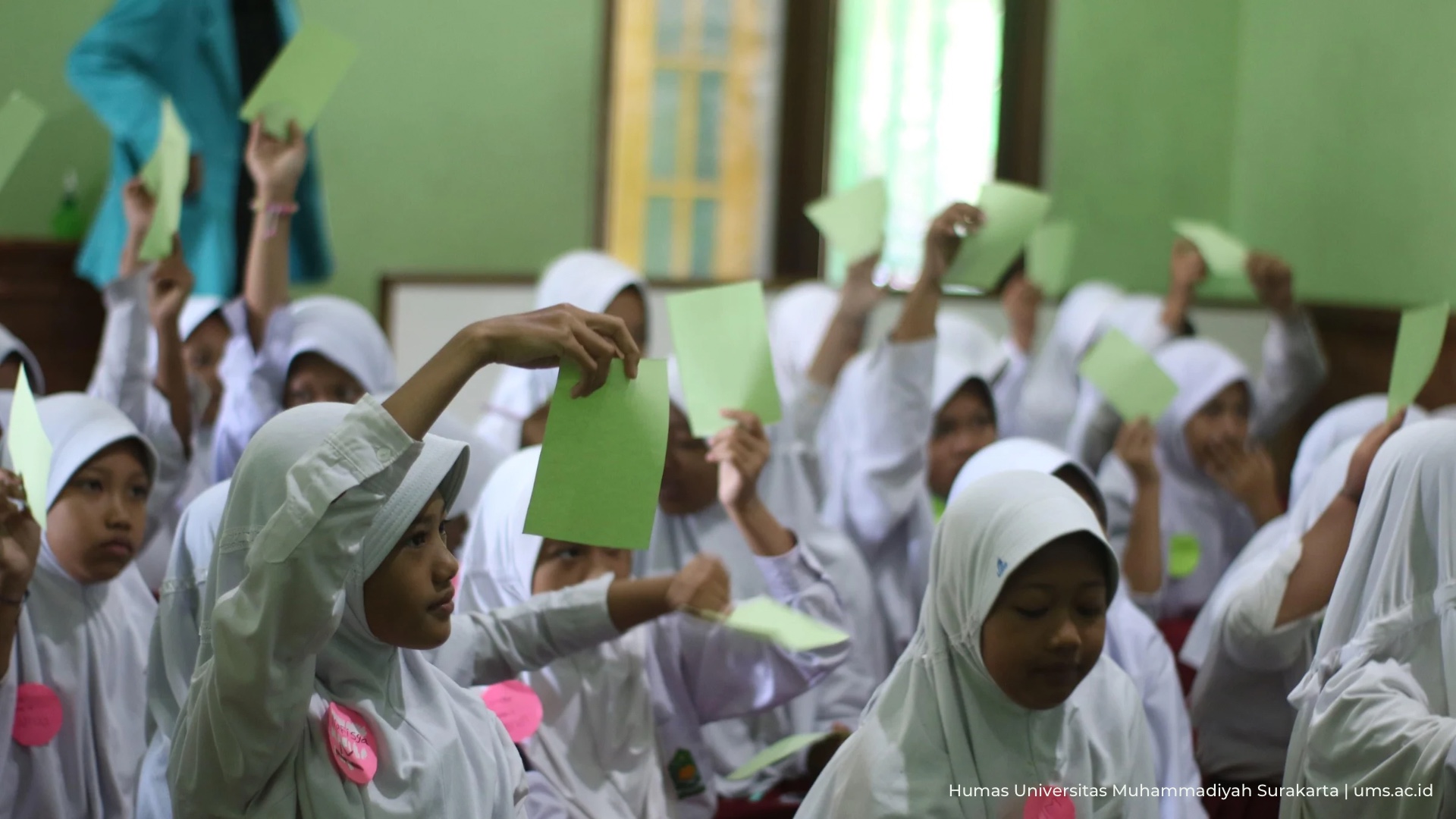 Read more about the article Tim Pengabdian Masyarakat IQT UMS Beri Pembinaan Fiqh Pra-Remaja Putri di MIM Pucangan Kartasura