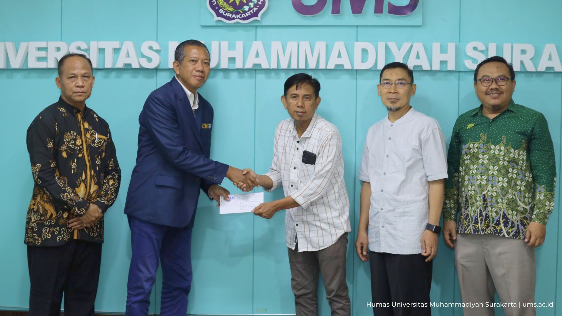 Read more about the article Promosikan 5 Pejabat Struktural, WR IV UMS: Pengembangan SDM Institusi Sangat Baik