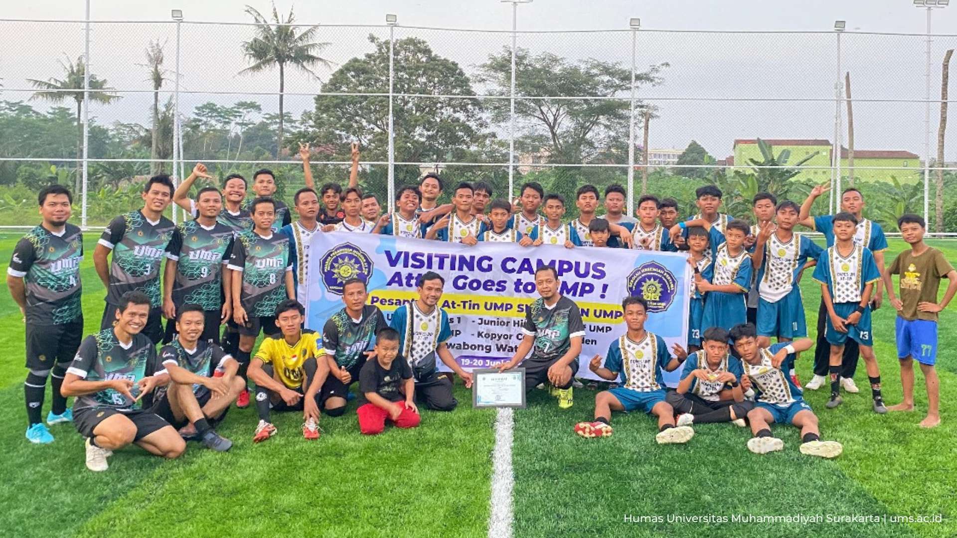 Read more about the article Jajal Lapangan Baru Mini Soccer UMP, SMP AT TIN dan KARDOS UMP Lakukan Friendly Match