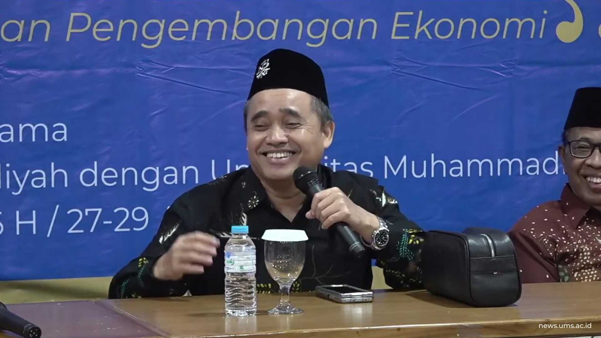 Read more about the article Ketua PWM Jateng Sampaikan Upaya Pengembangan Ekonomi dalam Pesantren Muhammadiyah