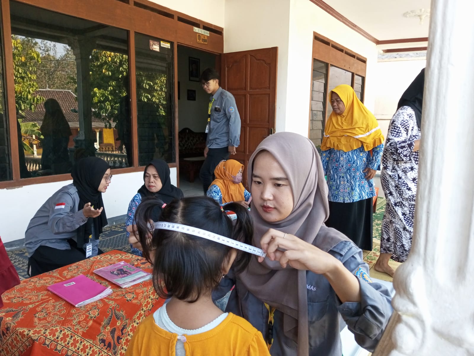 Read more about the article Berkelanjutan! KKN-MAs Kelompok 105 Ikut Serta Posyandu Dusun Genengan dan Sosialisasi Inovasi Pudding Kelor