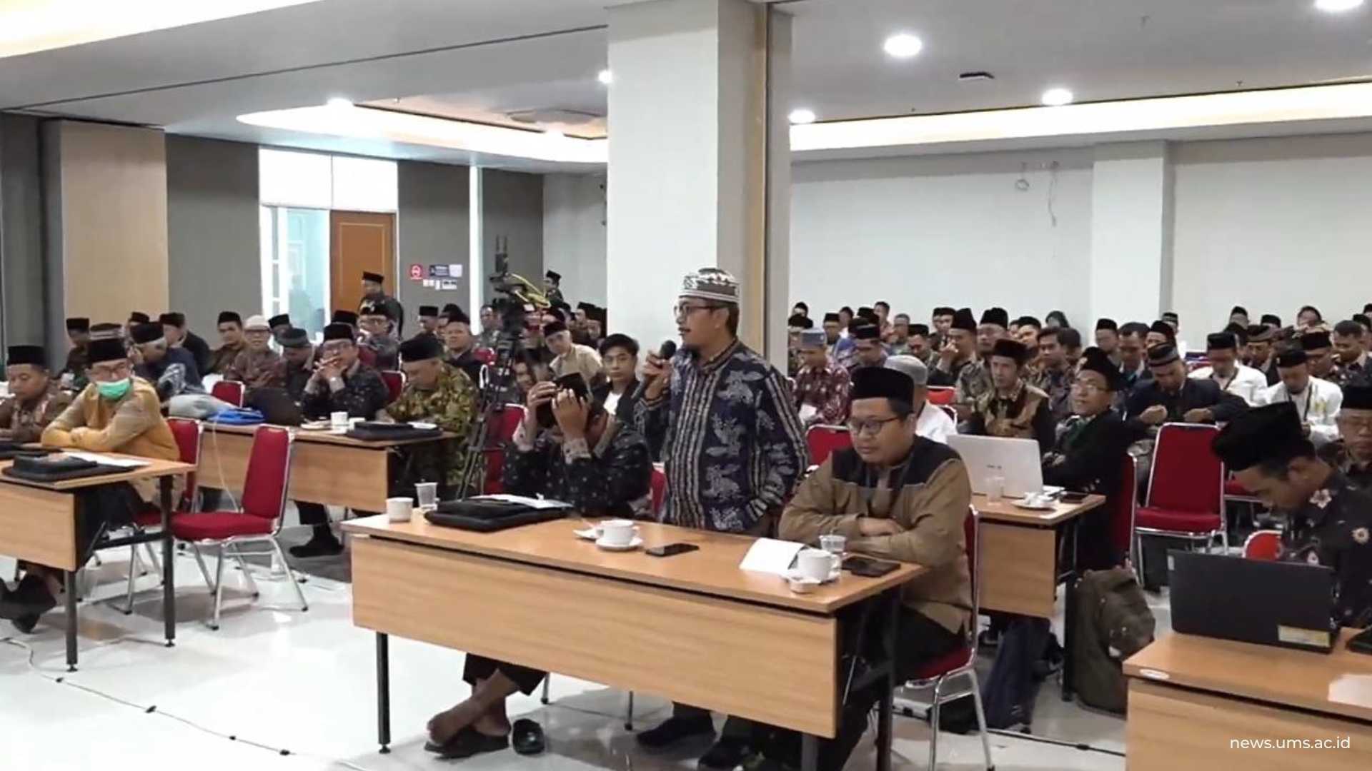 Read more about the article Hari ke-2 Rakornas Pesantren Muhammadiyah di UMS, Sa’ad Ibrahim Paparkan Pendayagunaan Wakaf dan Pengembangan Unit Usaha