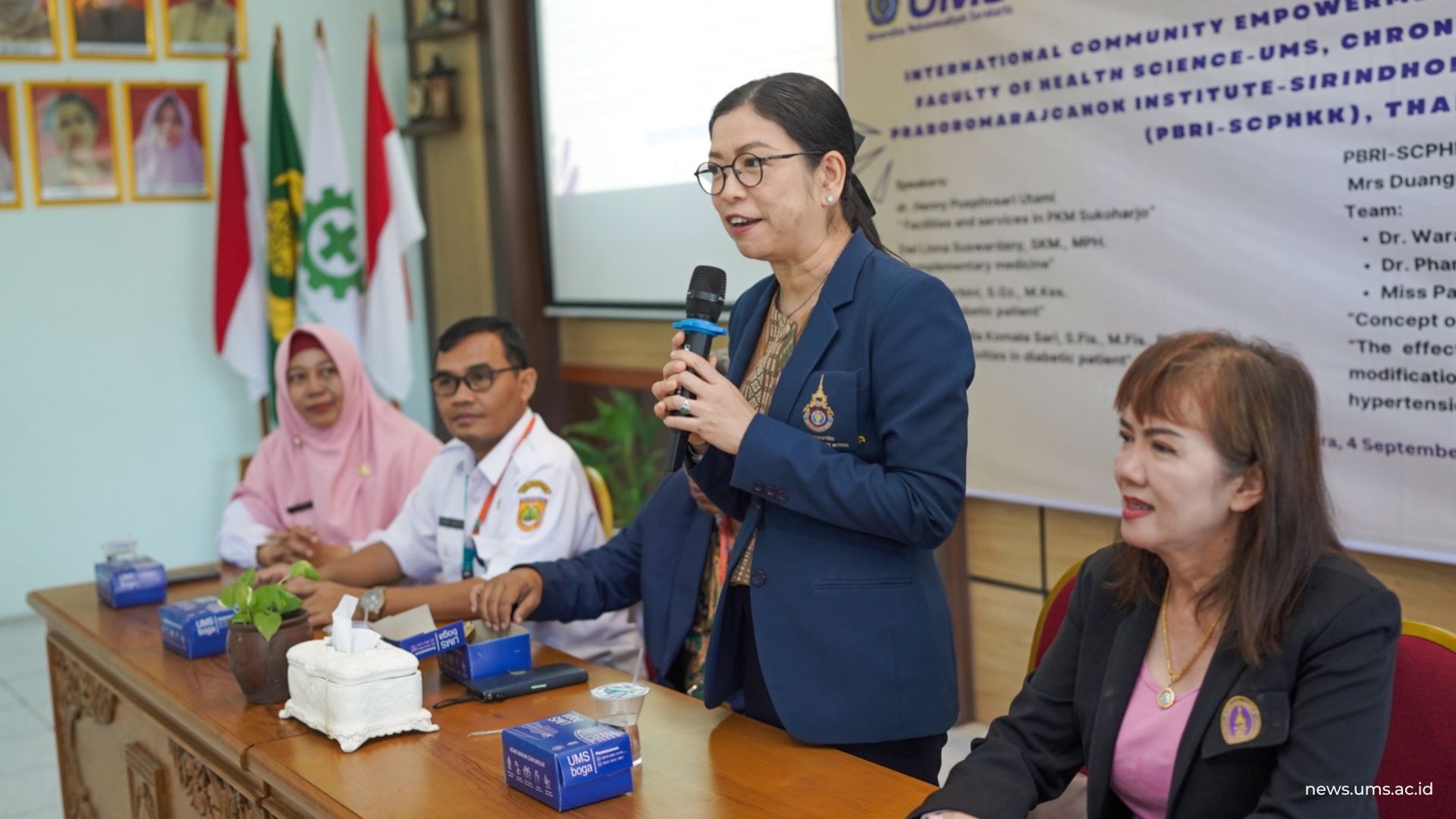 Read more about the article Berkemajuan! FIK UMS Gandeng Praboromarajchanok Institute Thailand Gelar Pengabdian Kolaborasi Internasional