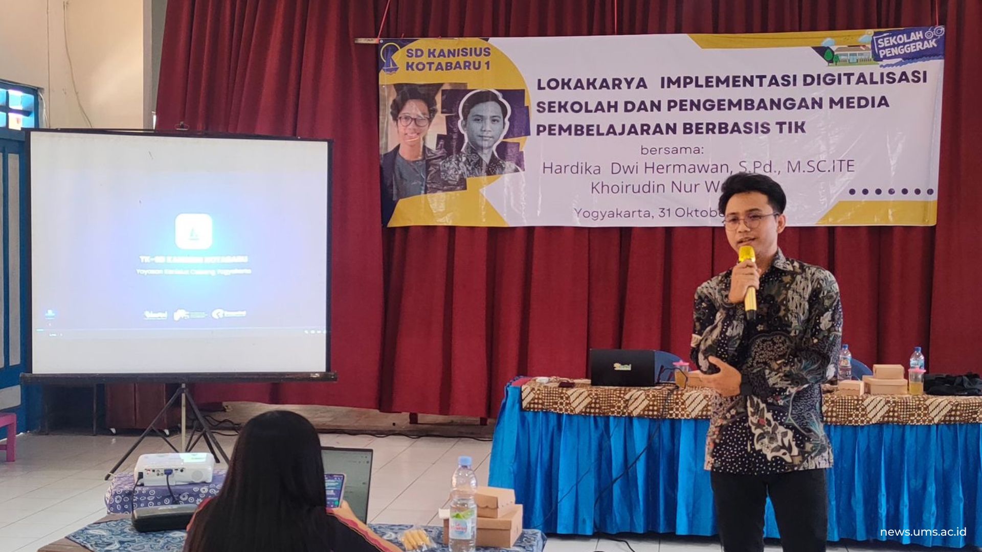 Lokakarya Digitalisasi Sekolah: Tim UMS Berikan Pelatihan Peningkatan Pemanfaatan Teknologi untuk Pembelajaran