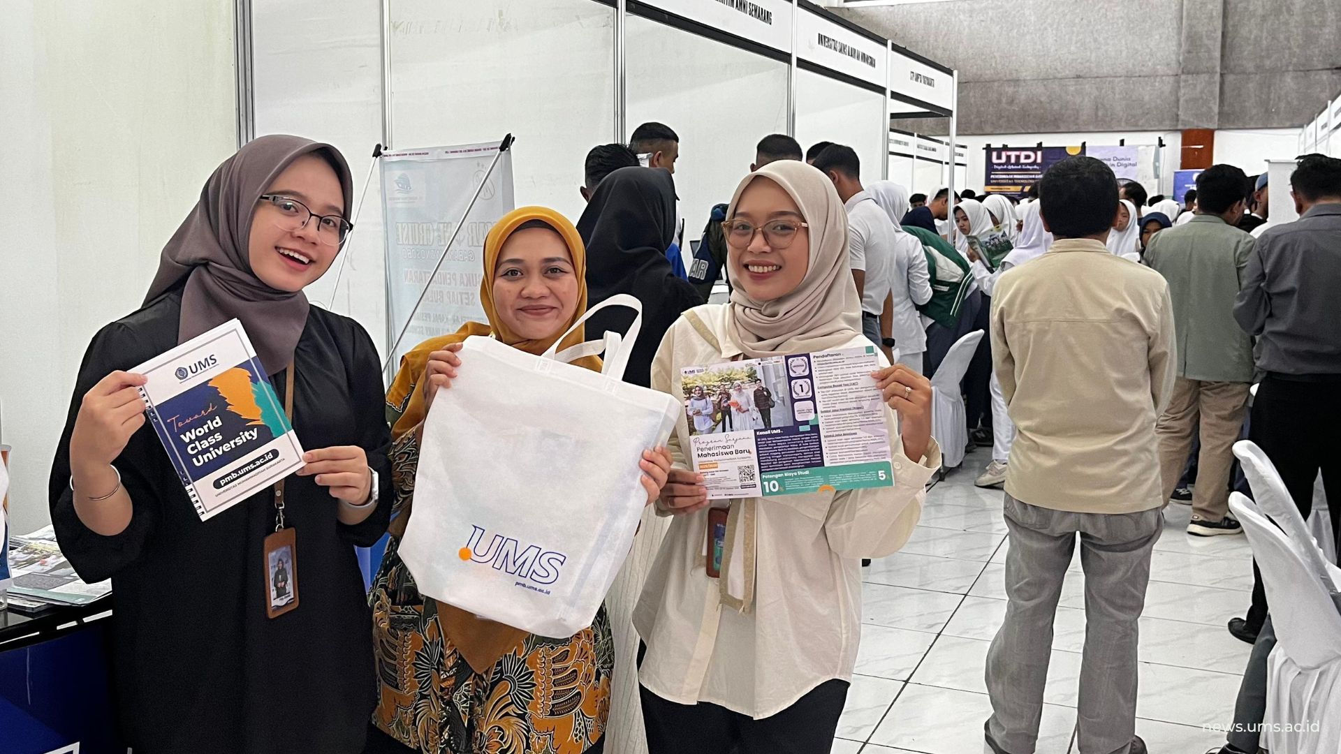 Ekspedisi “Goes to Your City”, Tim PMB UMS Ramaikan Expo di Wonosobo