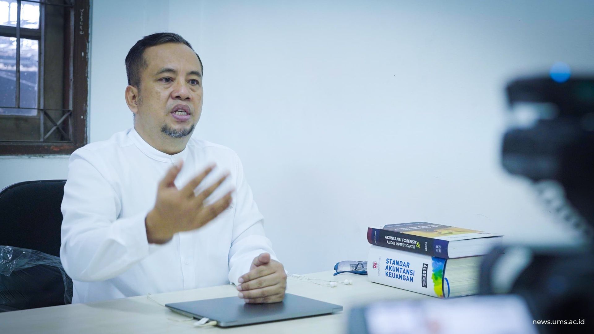 Prof. Dr. Zulfikar, S.E., M.Si., Guru Besar Bidang Akuntansi Fakultas Ekonomi dan Bisnis Universitas Muhammadiyah Surakarta (UMS)