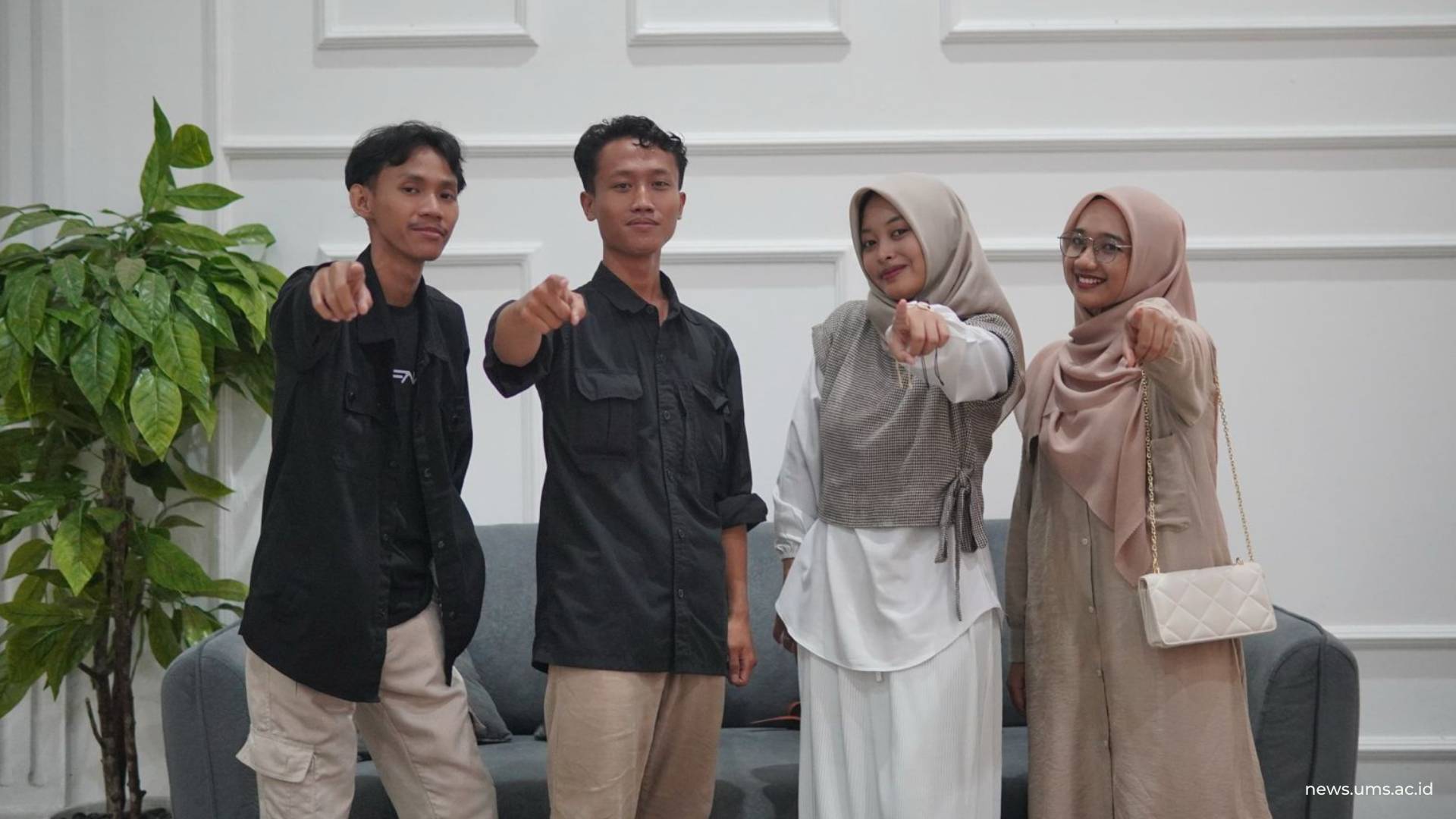4 mahasiswa PAI UMS yang meraih juara 1 dalam ajang Creative Digital Preaching