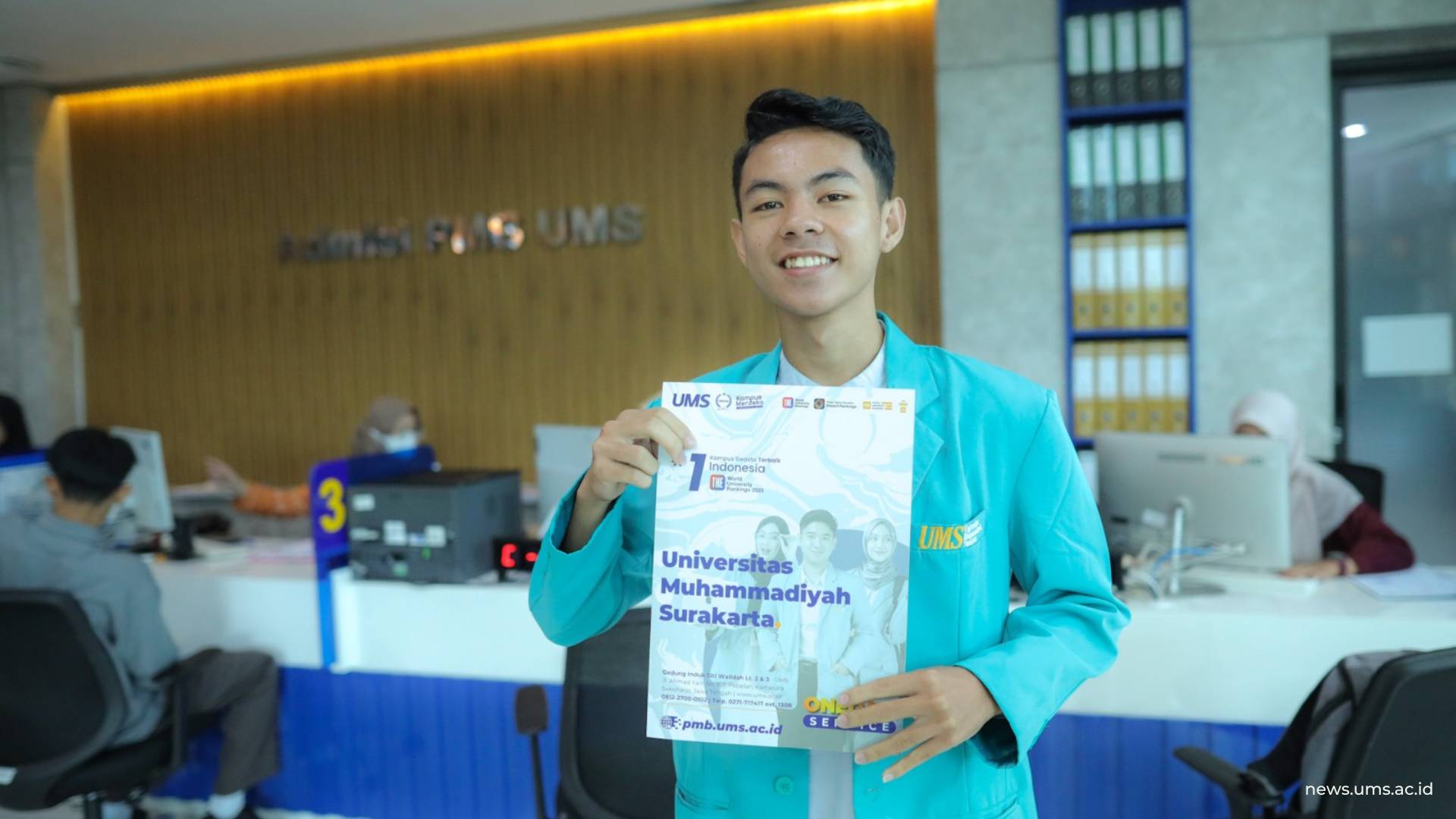Derlin Ilham Wahyudi sebagai penerima beasiswa UMS di Prodi Ilmu Komunikasi. Dok Luqman Hakim