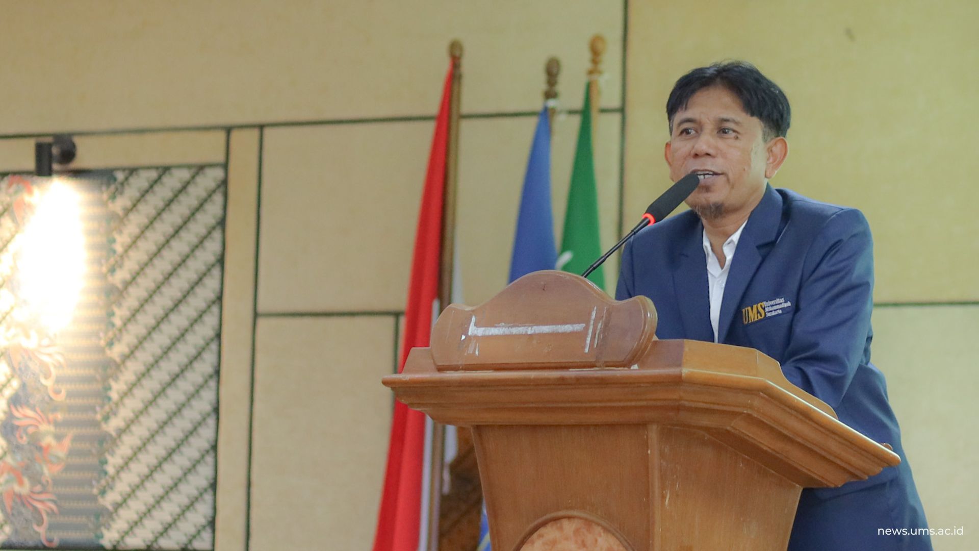 Wakil Rektor Bidang Manajemen Sistem Informasi, Manajemen SDM, dan Organisasi UMS, Prof. Dr. dr. Em Sutrisna, M.Kes.,