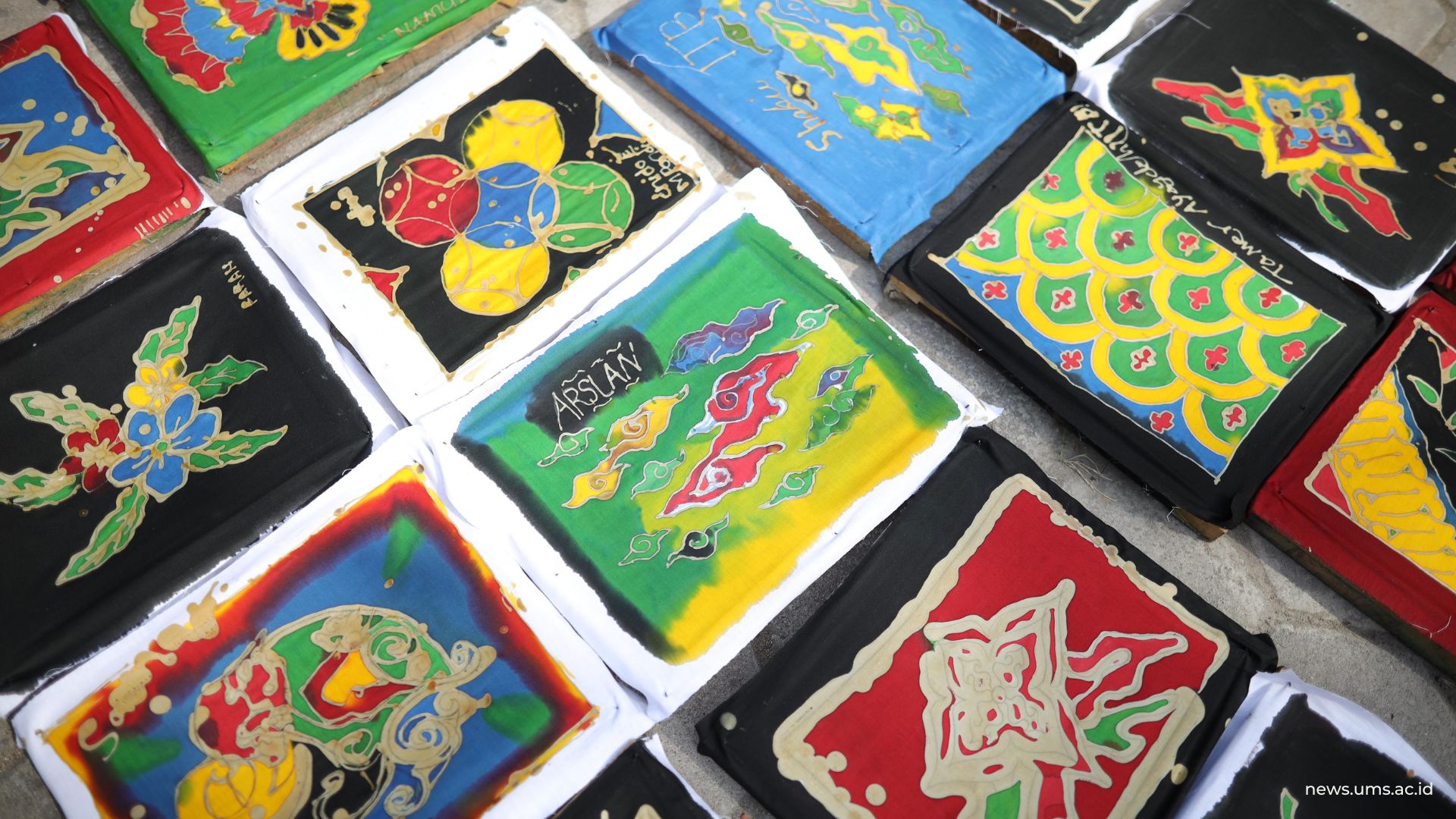 Hasil Karya Peserta Pelatihan Membatik di Kampoeng Batik Laweyan