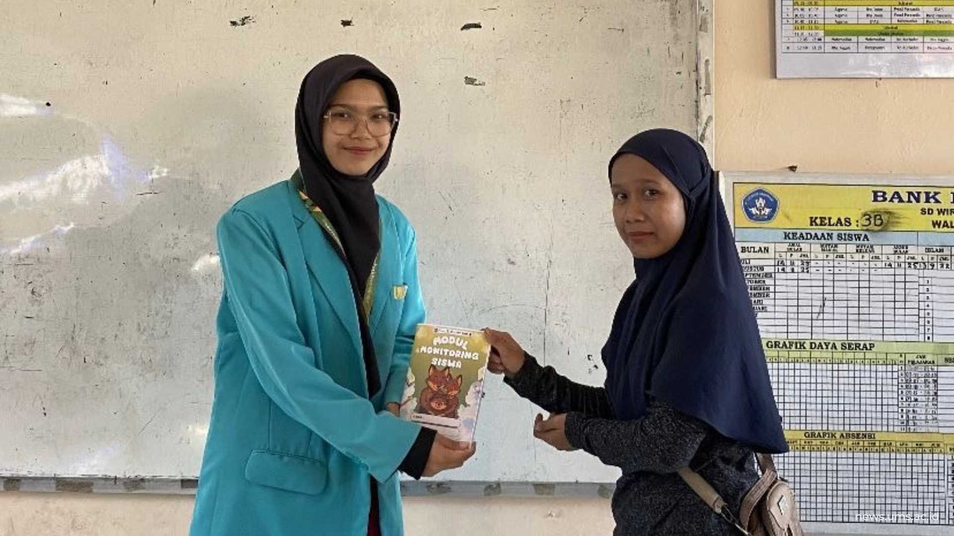 Tim PKM-PM UMS Bekali Wali Murid dengan Modul Monitoring