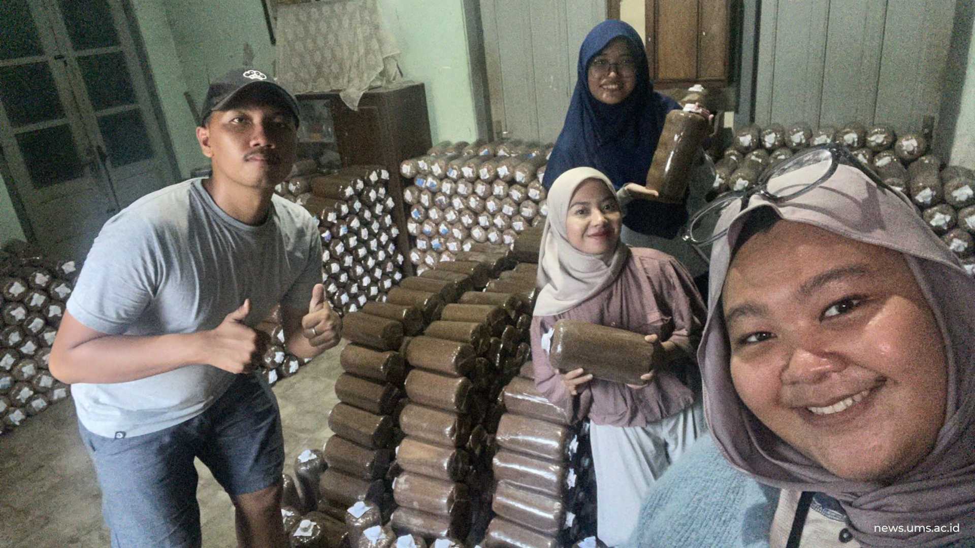 Tim Mahasiswa UMS Ciptakan Solusi Budidaya Jamur