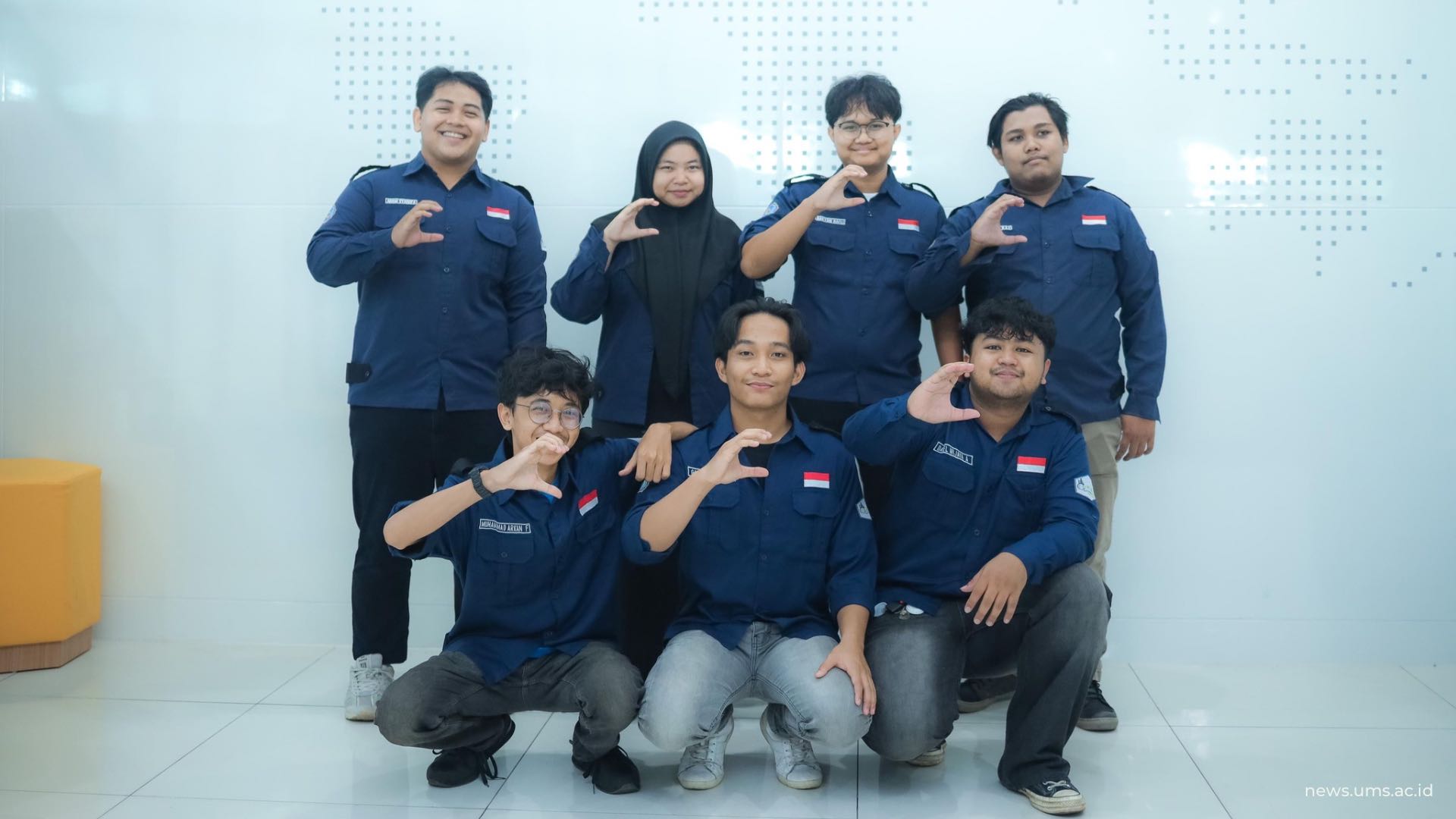Tujuh mahasiswa Teknik Sipil Kelas Internasional UMS yang akan mengikuti pertukaran ke Universiti Tun Hussein Onn Malaysia.