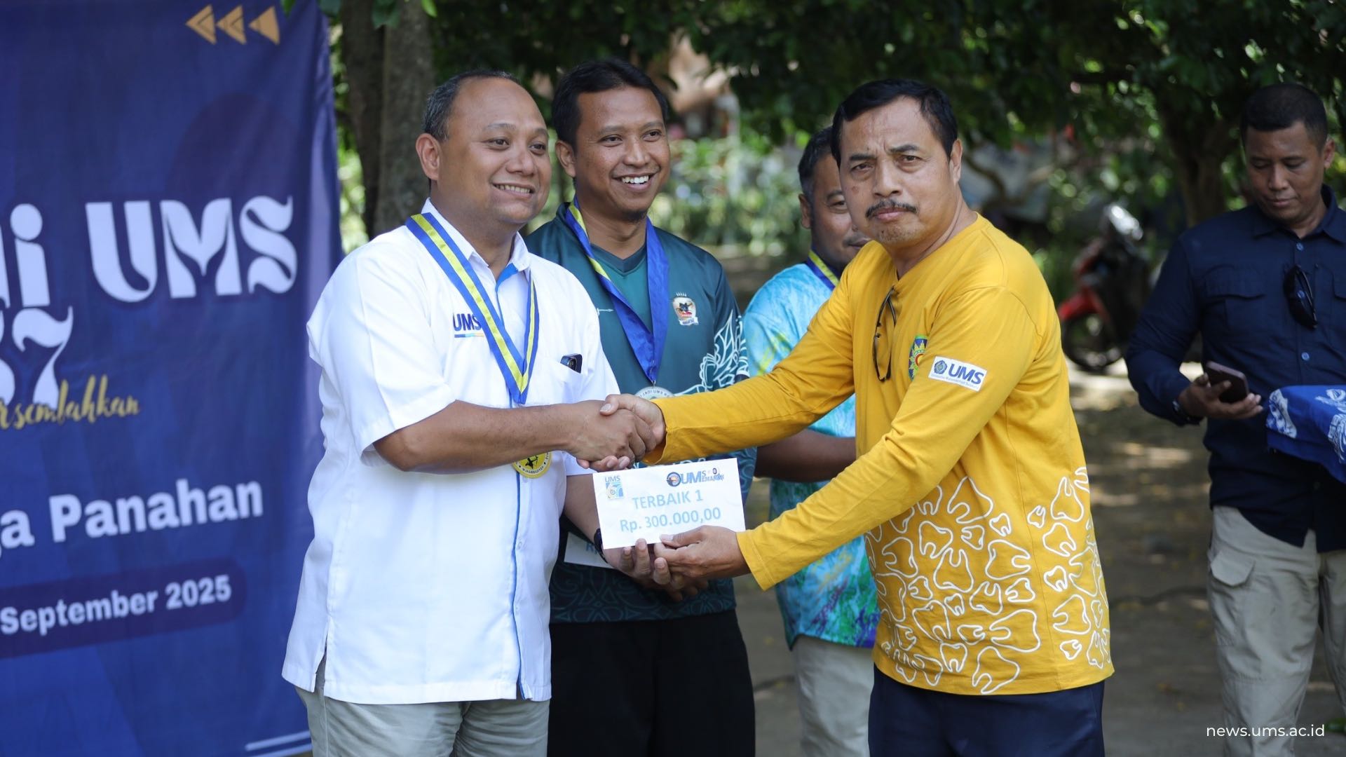 Peraih juara 1 Tim Putra, Andy Dwi Bayu Bawono, S.E., M.Si., Ph.D