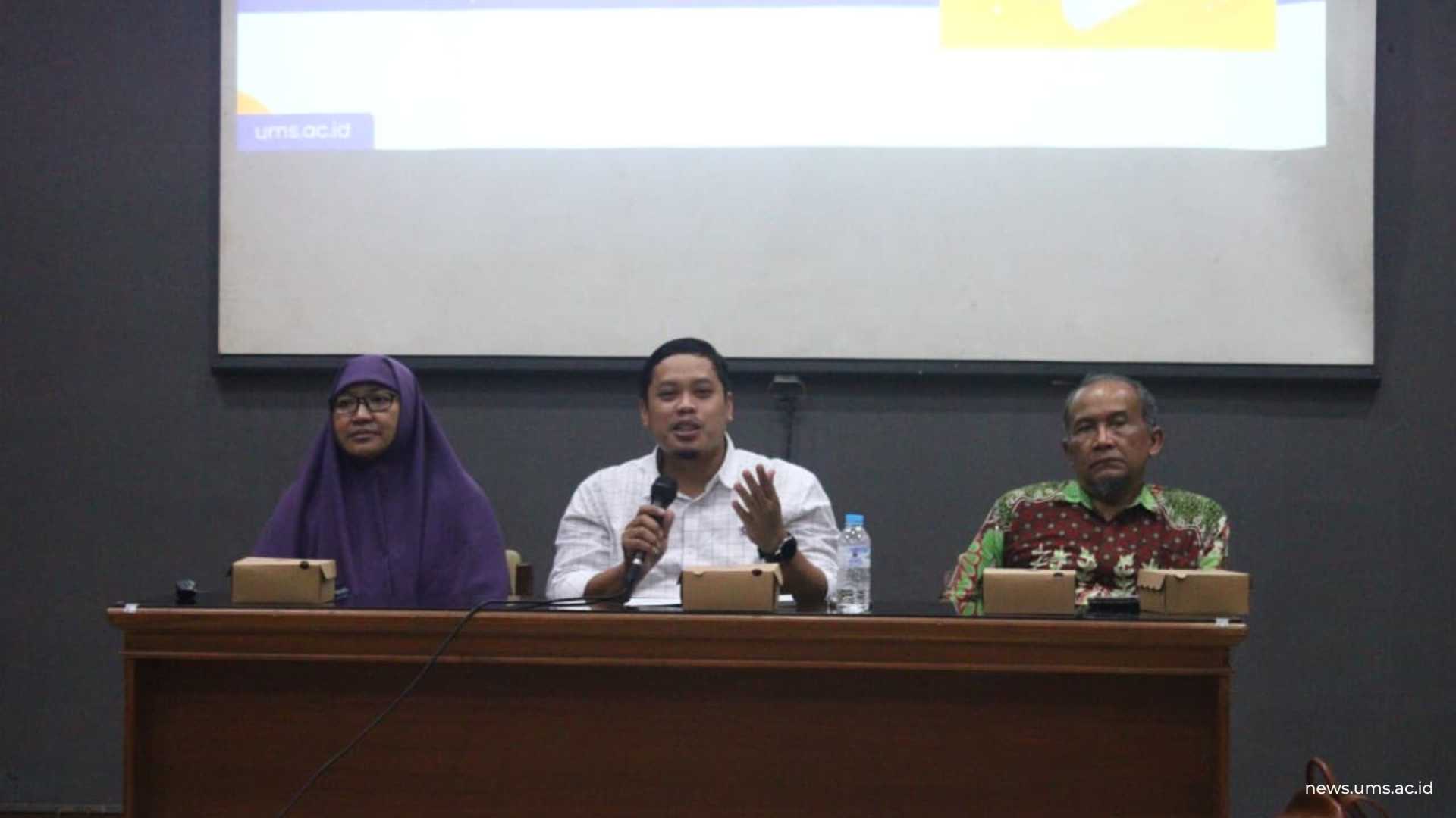 (tengah) Ketua LP3A Bambang Sukoco, S.H., M.H.