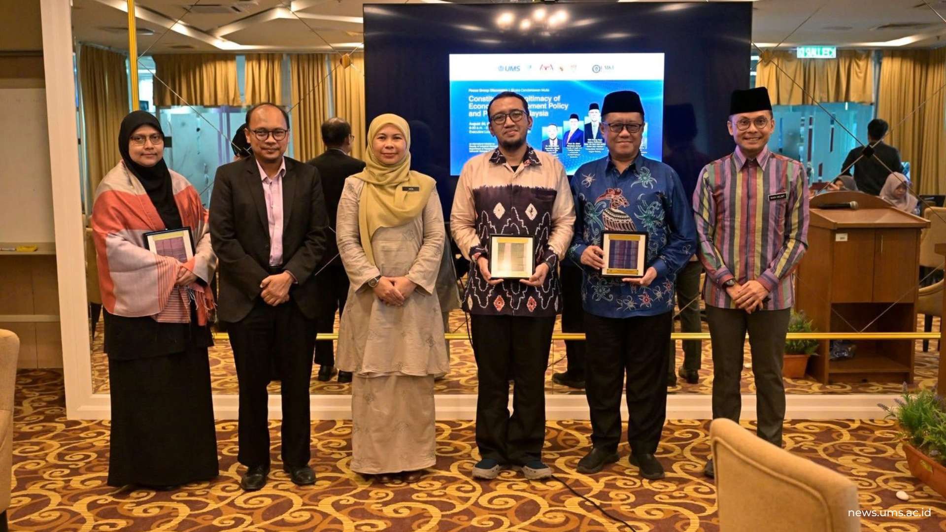 Para pembicara Bincang Cendekiawan Muda di Malaysia.
