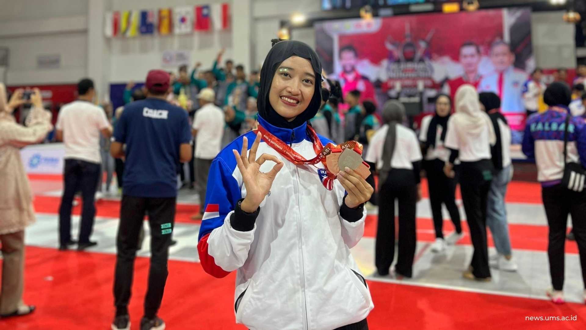Tasya Allisya Sukarno Putri Peraih Medali Perak dan Perunggu Kejuaraan Nasional Anggar di Aceh