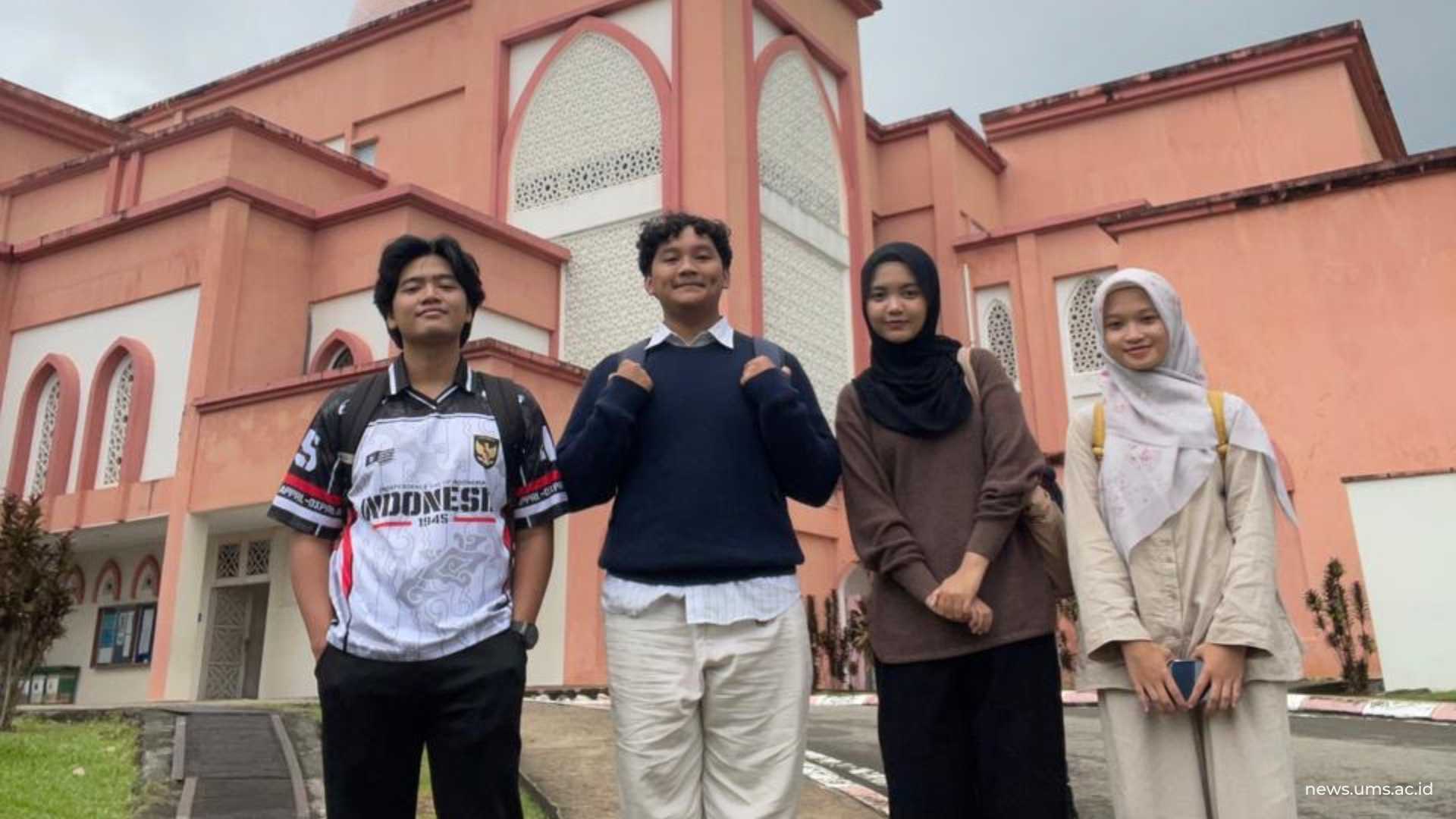 Nuraini Aprilia Surbakti (kedua dari kanan) bersama teman-temannya saat mengikuti kegiatan pertukaran mahasiswa di UM Sabah.