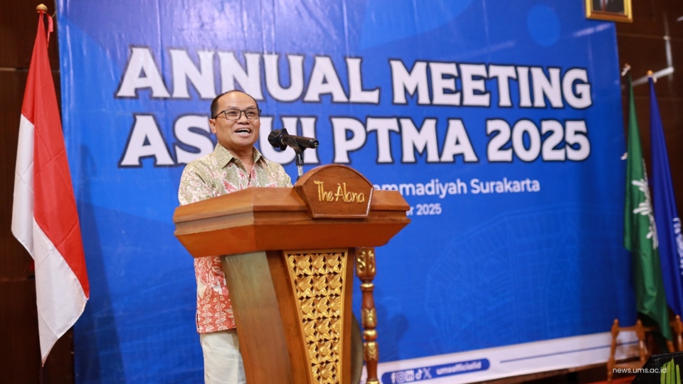 Sambutan Penutup sekaligus sesi Pembukaan Acara secara Resmi yang disampaikan oleh Prof. Dr. Jamhari Makruf, M.A., selaku Wakil Ketua V Majelis Pendidikan Tinggi,