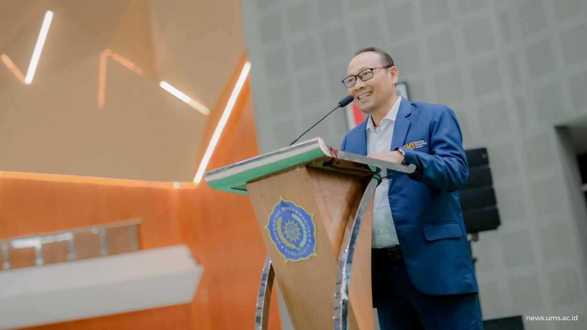 Prof. Ihwan Susila, Ph.D., saat memaparkan materi pentingnya kompetensi