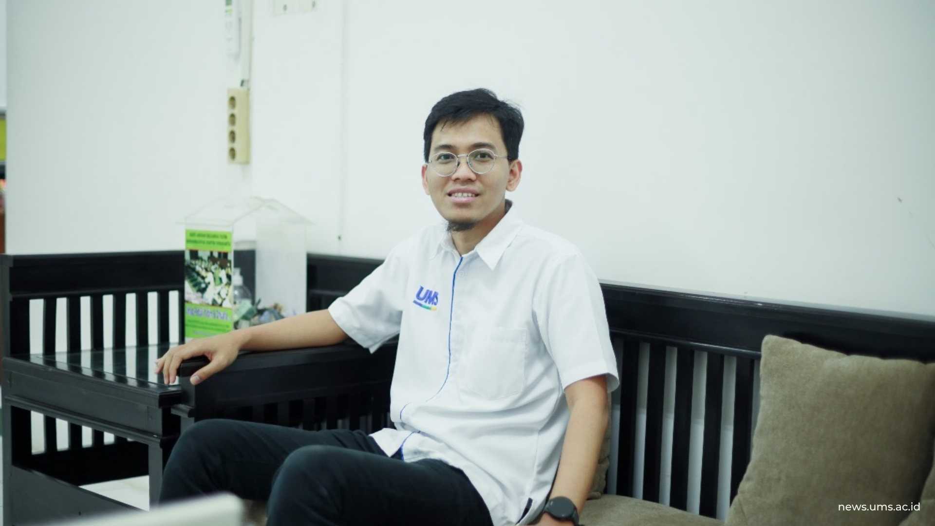 Kolaborasi antara Leila Moudjari dan Endang Wahyu Pamungkas, S.Kom., M.Kom., Ph.D., Wakil Dekan I Fakominfo UMS, dalam agenda diskusi ilmiah