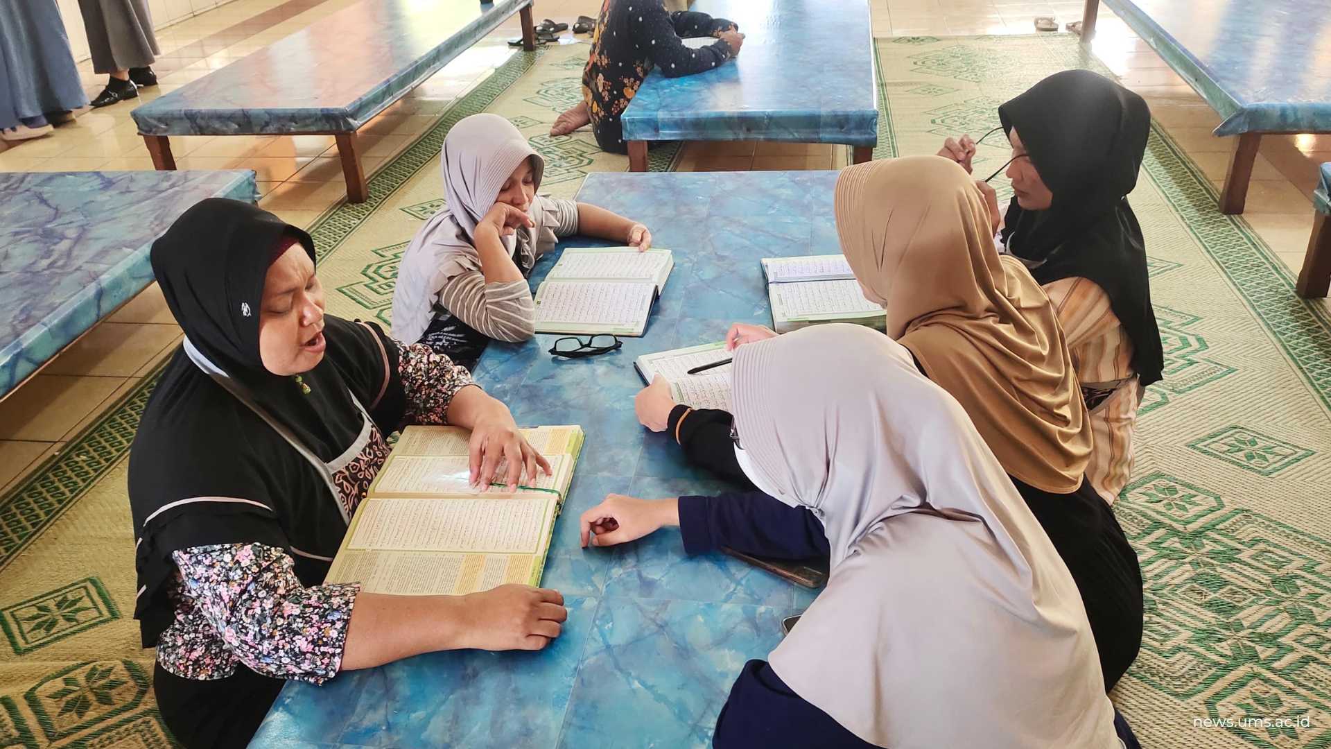 Kegiatan Belajar Mengaji Staff Pesma UMS