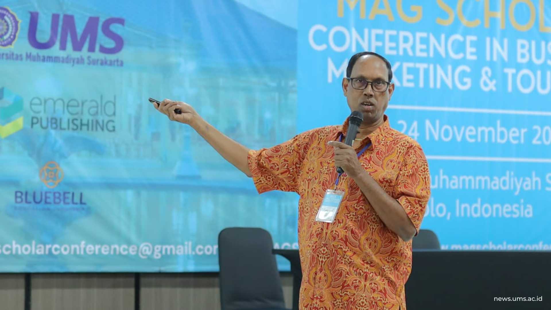 Pemaparan Professor Ramaya T. Mengenai Penggunaan Riset Kuantitatif Pada MAG Scholar Conference 2025